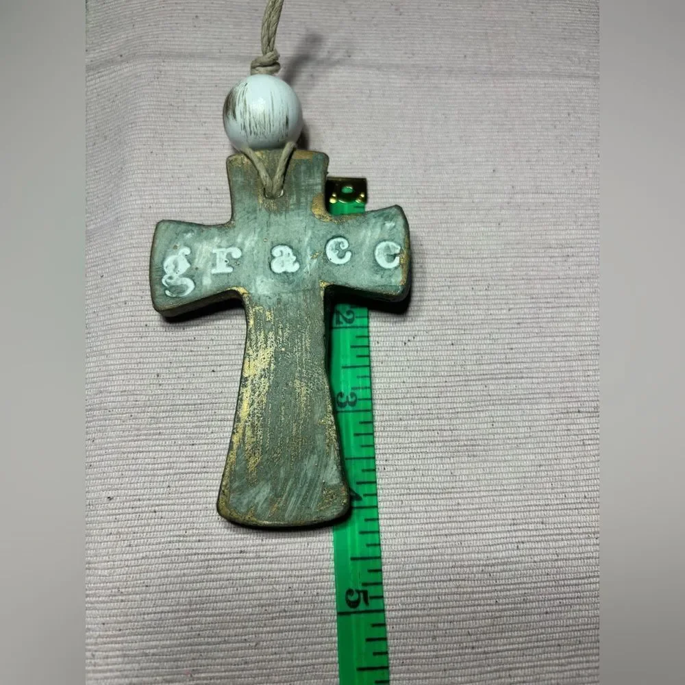 N/A elegant cross